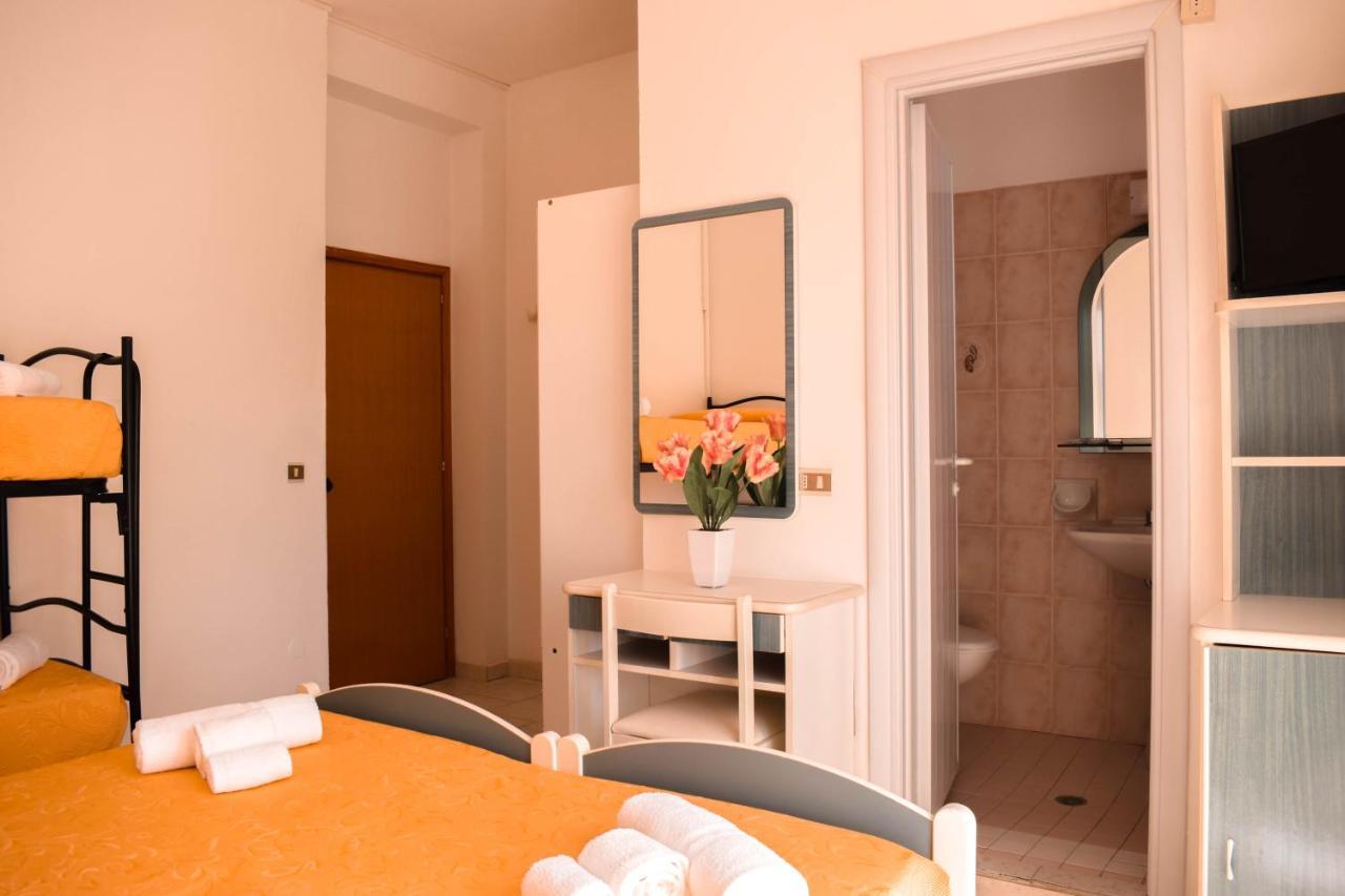 Hotel Zeus Cervia Exterior foto