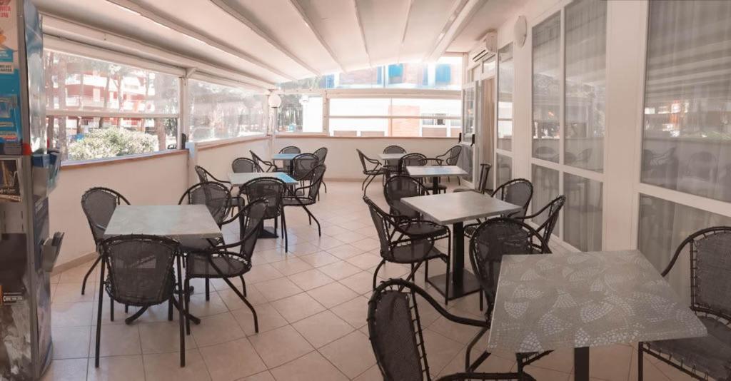 Hotel Zeus Cervia Exterior foto